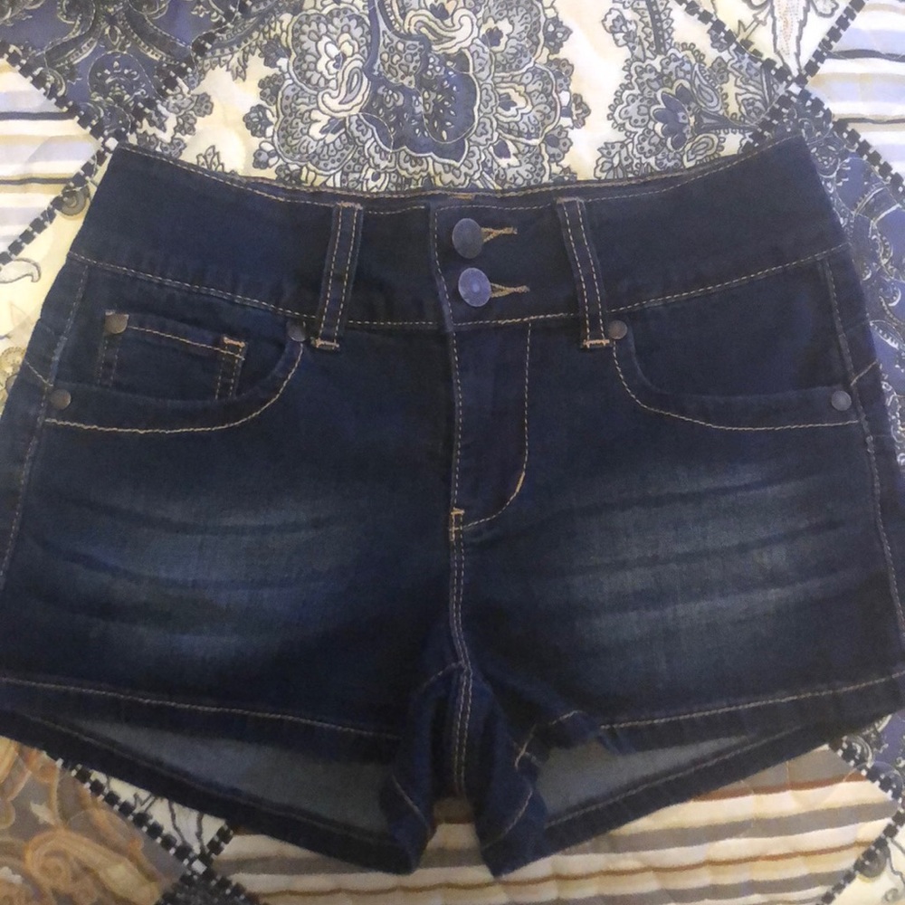 Guess shorts